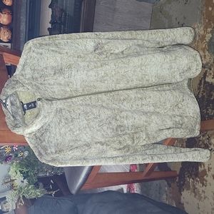 💚The North Face Womens green and white Furry jacket. Super soft sz xlg💚